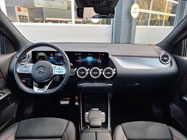 Mercedes-Benz EQA 250+ Business Edition 71 kWh | AMG Line | Panoramadak | Night pakket | Memory pakket | 360° Camera | Dodehoekassistentie | Sfeerverlichting | Keyless-GO | Elektrische achterklep