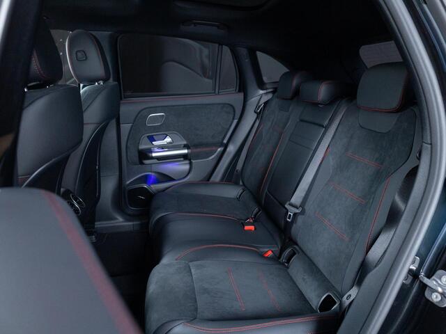 Mercedes-Benz EQA 250+ Business Solution AMG 71 kWh Panorama dak | Trekhaak