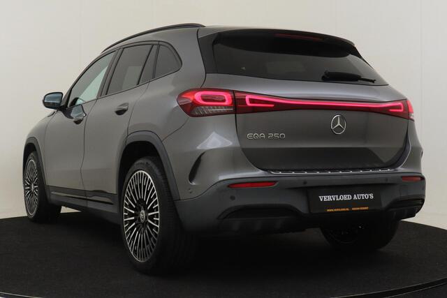 Mercedes-Benz EQA 250 BUSINESS SOLUTION AMG 67 kWh -PANO.DAK|CARPLAY|20"|KEYLESS|STOELVERW.|DODEHOEK|PRIVACY.GLAS
