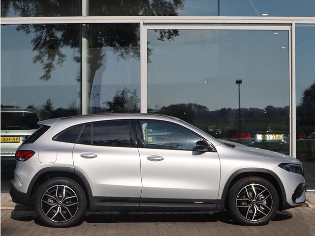 Mercedes-Benz EQA 250+ Business Edition AMG line | Trekhaak | Navigatie | Camera | Automaat