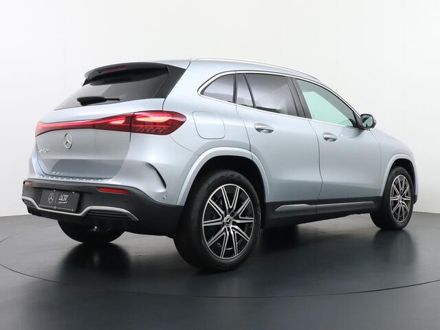 Mercedes-Benz EQA 250+ Business Solution AMG 71 kWh Accu | Panorama - Schuifdak | 360° Camera | Head-Up Display | Burmester Surround Sound | Apple Carplay & Android Auto | DAB+ Radio | 19" Lichtmetalen AMG Velgen