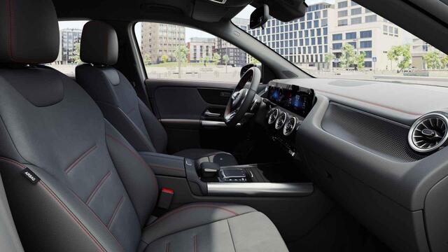 Mercedes-Benz EQA 250 AMG Line 67 kWh | Elektrische achterklep | Sfeerverlichting | Stoelverwarming |