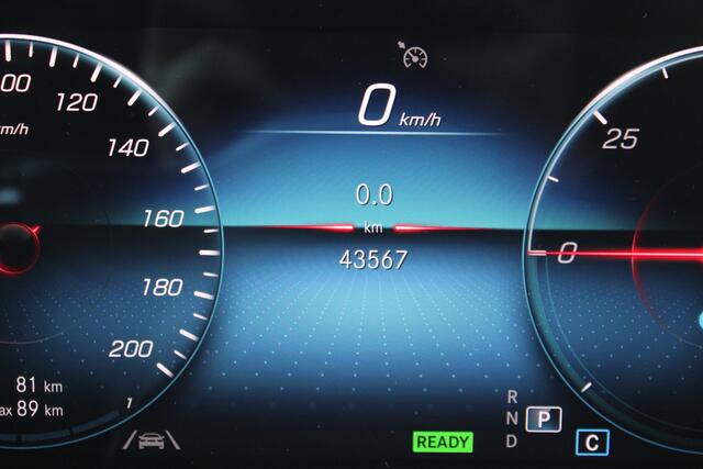 Mercedes-Benz EQA 250 AMG Line 67 kWh SOh 96,3% SFEER NAVI LED 43000KM!!!