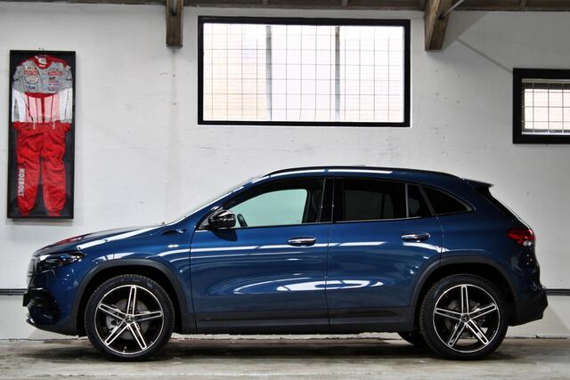 Mercedes-Benz EQA 250 Business Solution AMG 67 kWh | Panoramadak | Night | Memory | Burmester | NL auto | 1e eigenaar |
