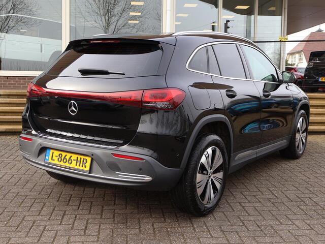 Mercedes-Benz EQA 250 LUXURY 67 kWh SOH 96% + PANORAMA | CAMERA | SFEERVERLICHTING | STOELVERWARMING