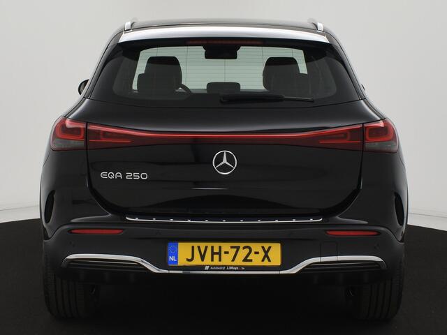 Mercedes-Benz EQA 250 AMG Line 67 kWh NAVI|BLIS|ELEK.ACHTERKLEP|STOELVERW|LED|CAMERA|APPLECARPLAY