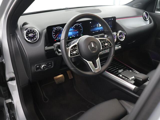 Mercedes-Benz EQA 250+ Business Edition 71 kWh | Memory | Panoramadak | Keyless | 360 graden camera | Getint glas |