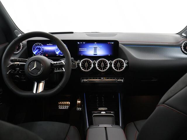 Mercedes-Benz EQA 250+ Business Solution AMG 71 kWh | Panoramaschuifdak | Night | Dodehoekassistent | Head-up | Burmester | Winterpakket |