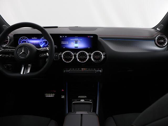 Mercedes-Benz EQA 250+ Business Solution AMG 71 kWh | Panoramaschuifdak | Dodehoekassistent | Head-up | Burmester | Winterpakket |