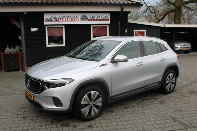 Mercedes-Benz EQA 250 Business Solution Luxury 67KWh - Trekhaak