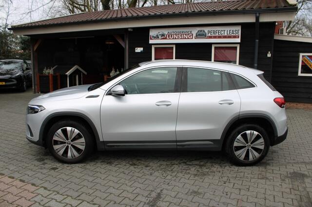 Mercedes-Benz EQA 250 Business Solution Luxury 67KWh - Trekhaak