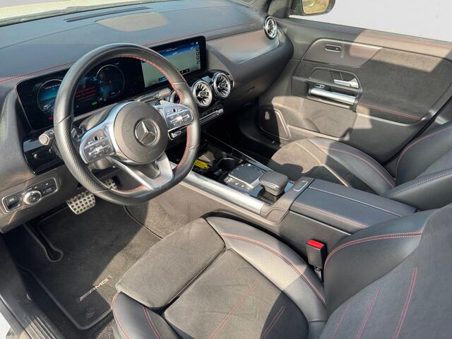 Mercedes-Benz EQA 250 Business Solution AMG 67 kWh- SOH 94%, Panoramadak, Sfeerverlichting, Elek Trekhaak, Camera