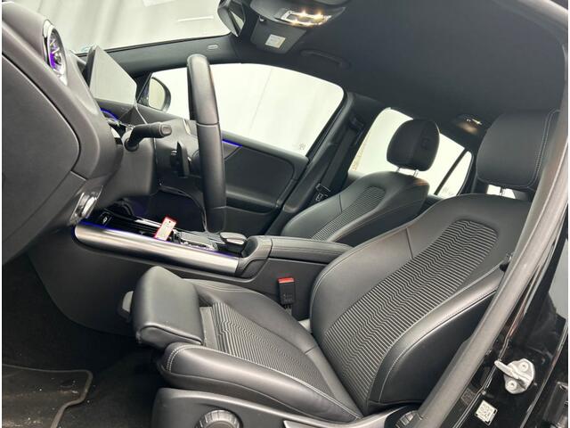 Mercedes-Benz EQA 250 Progressive 67 kWh Dodehoekassistent | (19 inch) vijfspaaks lichtmetalen velgen | Ledkoplampen | Achteruitrijcamera | Sfeerverlichting. Inclusief 24 maanden MB Certified garantie voor Europa.