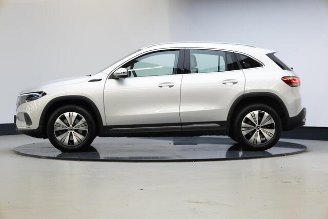 Mercedes-Benz EQA 250 Business Solution Luxury 67 kWh | Trekhaak |