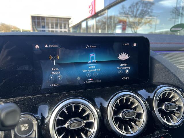 Mercedes-Benz EQA 250 Business Solution AMG 67 kWh 190PK | SOH 94,6% | Navigatie | Stoelverwarming | Achteruitrijcamera & sensoren voor en achter | Elek. Trekhaak