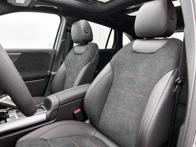 Mercedes-Benz EQA 250+ Business Solution AMG 71 kWh | Premium pakket | Trekhaak | Smartphone integratie | Panoramaschuifdak | Sportstoelen | Sfeerverlichting | 360° camera | Stuurwielpaddles gegalvaniseerd | Sierdelen in Star Pattern |