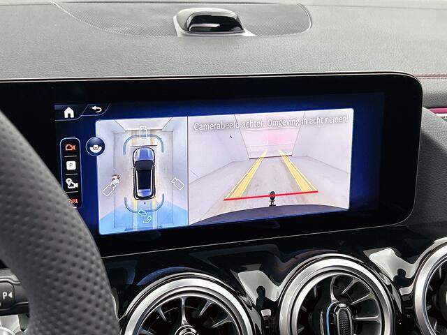 Mercedes-Benz EQA 250+ Business Solution AMG 71 kWh | Premium pakket | Trekhaak | Smartphone integratie | Panoramaschuifdak | Sportstoelen | Sfeerverlichting | 360° camera | Stuurwielpaddles gegalvaniseerd | Sierdelen in Star Pattern |