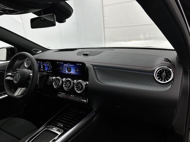 Mercedes-Benz EQA 250+ Business Solution AMG 71 kWh | Premium pakket | Nightpakket | Smartphone integratie | GUARD 360° Plus | Panoramaschuifdak | 360° camera | Sierdelen Star Pattern |