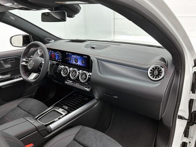 Mercedes-Benz EQA 250+ Business Solution AMG 71 kWh | Premium pakket | Nightpakket | Trekhaak | 360° camera | Stuurwielpaddles gegalvaniseerd | Panoramaschuifdak | Smartphone integratie | Sierdelen in Star Pattern | Burmester Surround Sound |