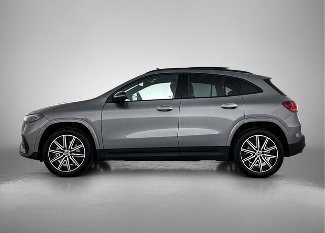 Mercedes-Benz EQA 250+ Business Solution AMG 71 kWh | Premium pakket | Nightpakket | Trekhaak | GUARD 360° Plus | DISTRONIC | Sfeerverlichting | Smartphone integratie | Panoramaschuifdak | 360° camera | Sierdelen in Star Pattern |