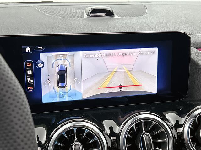 Mercedes-Benz EQA 250+ Business Solution AMG 71 kWh | Premium pakket | Nightpakket | Trekhaak | GUARD 360° Plus | DISTRONIC | Sfeerverlichting | Smartphone integratie | Panoramaschuifdak | 360° camera | Sierdelen in Star Pattern |