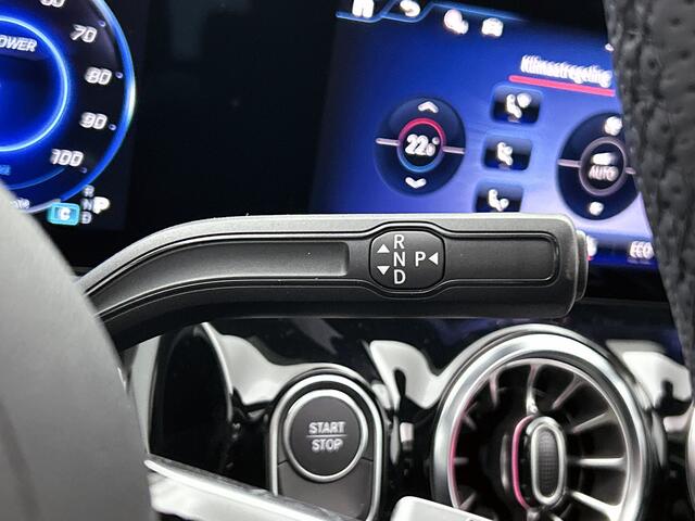 Mercedes-Benz EQA 250+ Business Solution AMG 71 kWh | Premium pakket | Nightpakket | Trekhaak | GUARD 360° Plus | DISTRONIC | Sfeerverlichting | Smartphone integratie | Panoramaschuifdak | 360° camera | Sierdelen in Star Pattern |