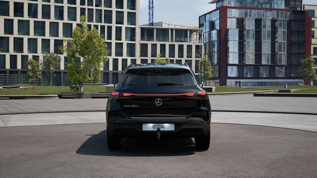 Mercedes-Benz EQA 250+ Business Solution AMG 71 kWh | Panoramaschuifdak | Burmester | 360°-camera | Head-up display | Distronic |
