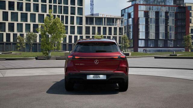 Mercedes-Benz EQA 250+ Business Solution AMG 71 kWh | Panoramaschuifdak | Head-up | Burmester | Winterpakket |