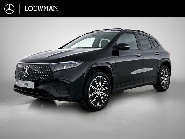 Mercedes-Benz EQA 250+ Business Solution AMG 71 kWh | Premium pakket | Nightpakket | Parkeerpakket | Panoramaschuifdak | 360° camera | 19 inch tienspaaks lichtmetalen AMG-velgen | Smartphone integratie |