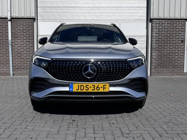 Mercedes-Benz EQA 250+ AMG | Night Pakket | Panoramadak | Trekhaak | Dodehoekassistent | Apple CarPlay | Android Auto | Advanced Sound System | Stoelverwarming | Sfeerverlichting | Parkeersensoren | Achteruitrijcamera | Elektrische Achterklep