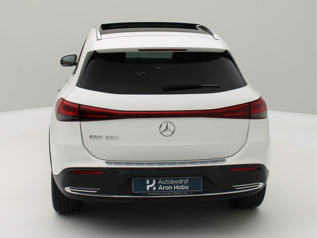 Mercedes-Benz EQA 250 Pano, Keyless GO, Camera, Sfeerverlichting, Dodehoekassistent