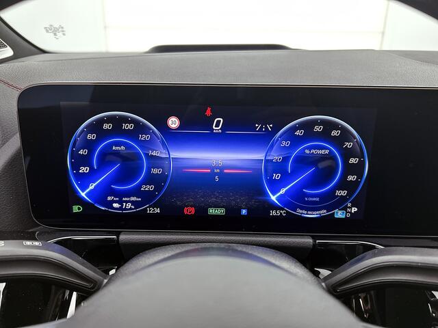 Mercedes-Benz EQA 250+ Business Solution AMG 71 kWh | Premium pakket | Nightpakket | Panoramaschuifdak | 360° camera | Burmester Surround Sound | 19 inch tienspaaks lichtmetalen AMG-velgen |