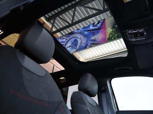 Mercedes-Benz EQA 250+ Business Solution AMG 71 kWh | Panoramaschuifdak | Burmester | 360°-camera | Head-up display | Trekhaak |