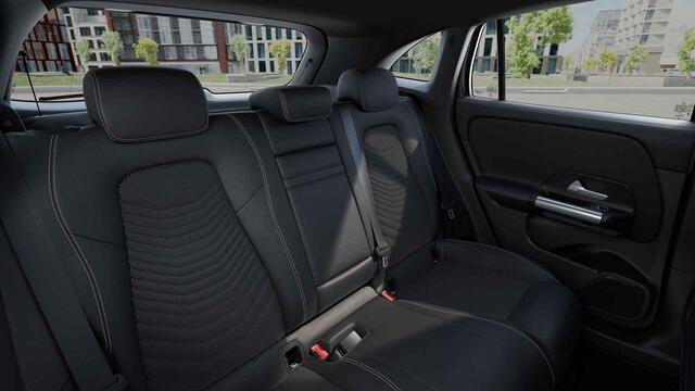 Mercedes-Benz EQA 250+ Luxury Line 71 kWh | Winter pakket | Getint glas | 360 graden camera |