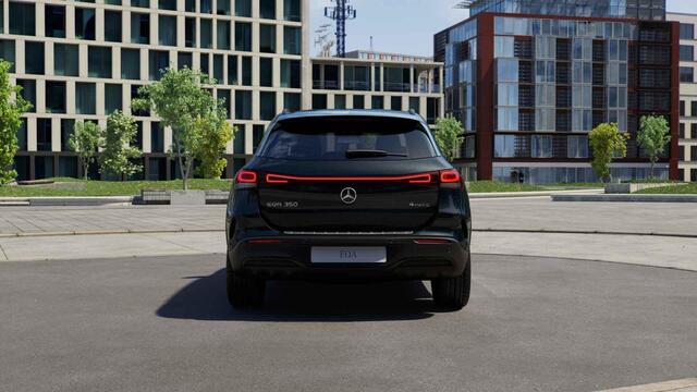Mercedes-Benz EQA 350 4MATIC AMG Line 67 kWh | Panoramadak | Headup | Memory | Lederen bekleding | 20" lichtmetalen velgen | Adaptief demping systeem | 360 graden camera |