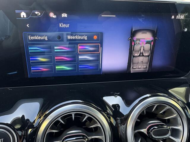 Mercedes-Benz EQA 250+ Business Solution AMG 71 kWh HUD | Pano/dak | Memory | trekhaak | 360 camera | Keyles | BURMEISTER HiFi | stoel en stuurverwarming| etc