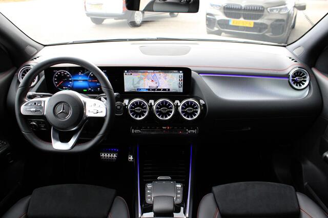 Mercedes-Benz EQA 250 AMG Camera | Trekhaak | Keyless | Widescreen | Sfeerverlichting | 94,2% SOH | Dealer Onderhouden