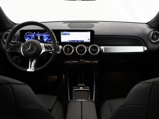 Mercedes-Benz EQB 250+ Luxury Line 71 kWh | Panorama-schuifdak | Achteruitrijcamera | Stoelverwarming | Sfeerverlichting