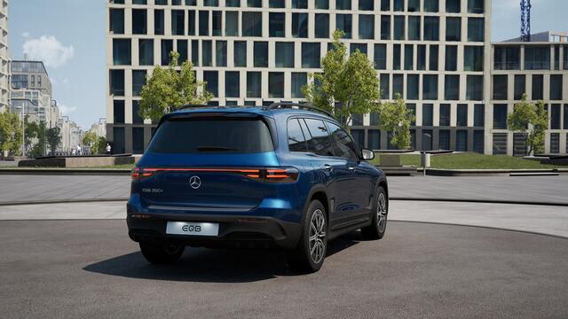Mercedes-Benz EQB 250+ Business Solution AMG Line 7p. 71 kWh | Nightpakket | Premium pakket | Parkeerpakket met 360°-camera | KEYLESS-GO comfort pakket | GUARD 360° Voertuigbescherming Plus | EASY PACK achterklep | Dodehoekassistent |