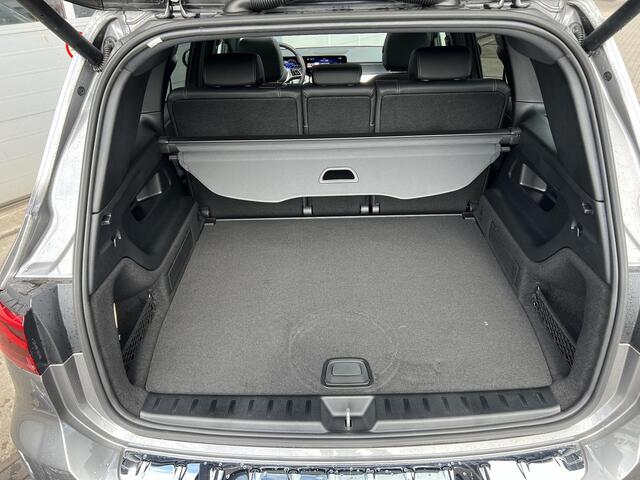 Mercedes-Benz EQB 250+ Business LIMITED | Panoramadak | 360° Camera | Dodehoekassistent | Donkergetint Glas Achter | Apple CarPlay | Android Auto | Sfeerverlichting | Stoelverwarming | Verschuifbare Achterstoelen | Elektrische Achterklep | Elektrisch Inklapbare Buitenspieg