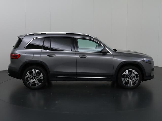Mercedes-Benz EQB 250+ Luxury Line 71 kWh | Elektrische Stoelen | Dodehoek Detectie | Panoramadak | Keyless Go | Sfeerverlichting | Stoelverwarming | Apple Carplay/Android Auto |