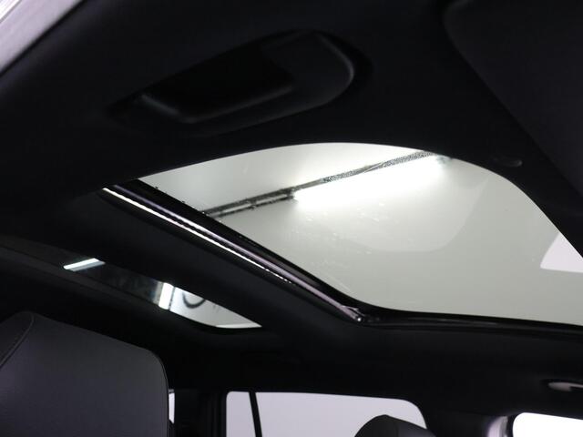 Mercedes-Benz EQB 250+ Luxury Line 71 kWh | Elektrische Stoelen | Dodehoek Detectie | Panoramadak | Keyless Go | Sfeerverlichting | Stoelverwarming | Apple Carplay/Android Auto |
