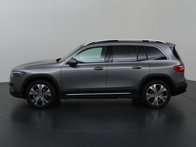 Mercedes-Benz EQB 250+ Luxury Line 71 kWh | Elektrische Stoelen | Dodehoek Detectie | Panoramadak | Keyless Go | Sfeerverlichting | Stoelverwarming | Apple Carplay/Android Auto |