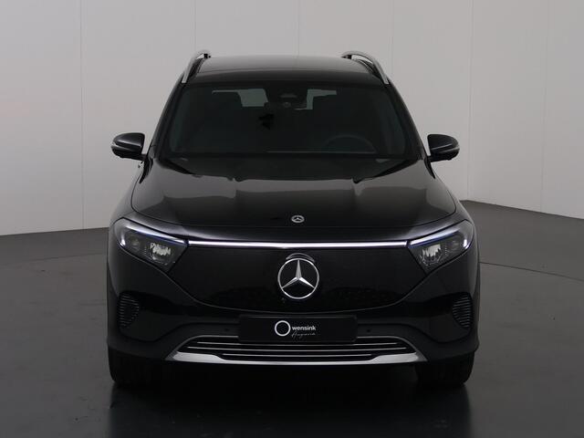 Mercedes-Benz EQB 250+ Luxury Line 71 kWh | Panoramadak | Memory Stoelen | Sfeerverlichting | 360 camera | Stoelverwarming | Widescreen |