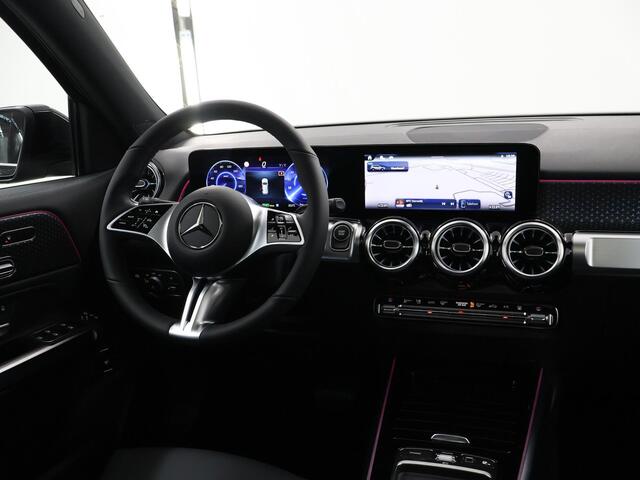 Mercedes-Benz EQB 250+ Luxury Line 71 kWh | Panoramadak | Memory Stoelen | Sfeerverlichting | 360 camera | Stoelverwarming | Widescreen |