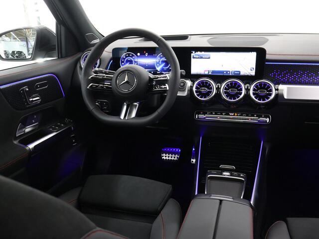 Mercedes-Benz EQB 250+ Business Solution AMG 71 kWh | Premium Plus Pakket | Panoramadak | Burmester | Night Pakket | Head-up Display | Trekhaak | 20" AMG-velgen |