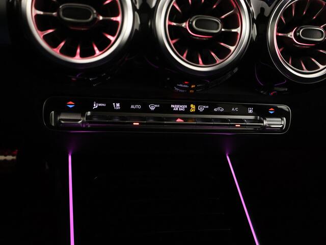 Mercedes-Benz EQB 250+ AMG Nightpakket 7 persoons 71 kWh | Panoramadak | Burmester Audio | Head Up | Memory | 360°-camera | Stuur- en Stoelverwarming | GUARD 360° Voertuigbescherming Plus | Winter pakket | EASY PACK achterklep |