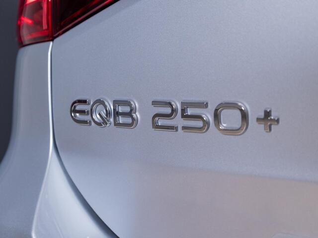 Mercedes-Benz EQB 250+ AMG Line LIMITED Panorama dak