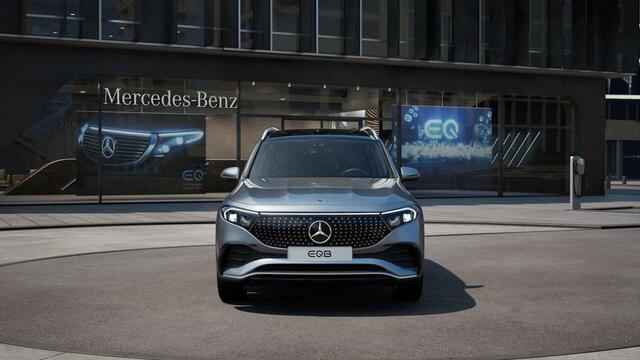 Mercedes-Benz EQB 250+ Business Solution AMG 7p. 71 kWh Panorama dak