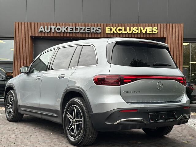 Mercedes-Benz EQB 250+ AMG Line 7p. 71 kWh 7 persoons Wide Screen Ambient verlichting Head Up Burmester